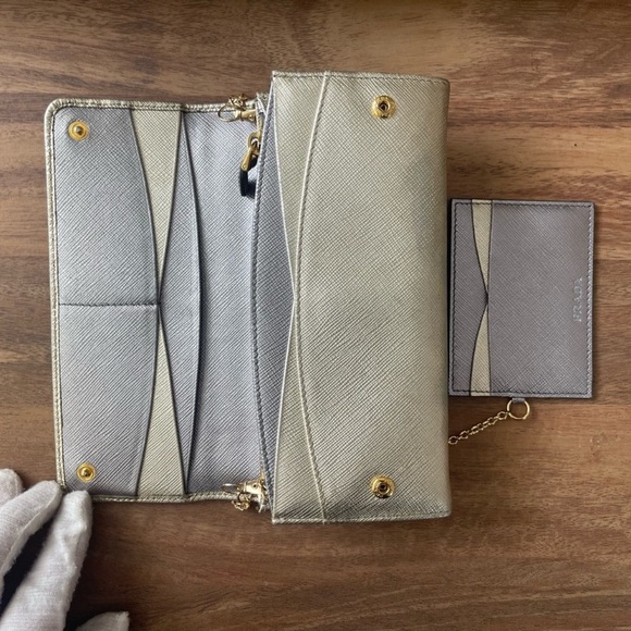 Prada wallet snap closure Leather Chain Long Gold Hardware WOC - Picture 7 of 13